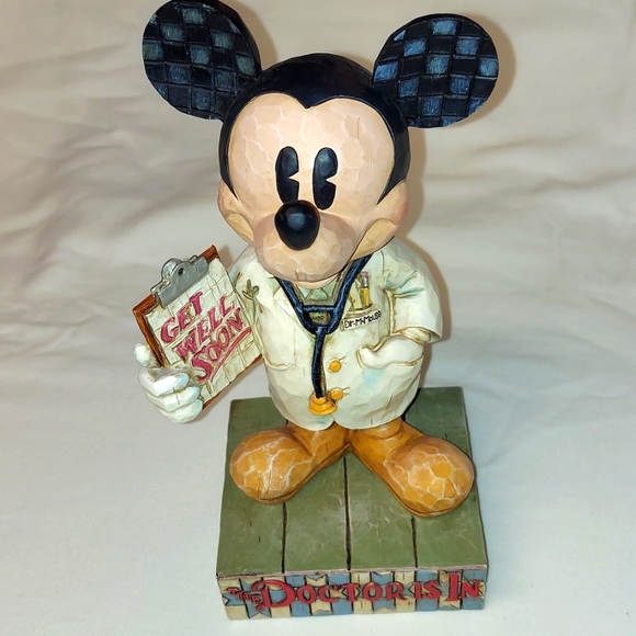 Mickey Mouse "The Doctor Is In" Walt Disney Showcase Collection. RARE